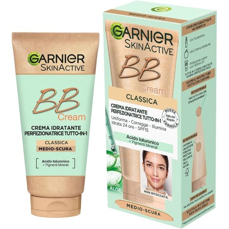 GARNIER C6605501 BB CREAM CLASSICA SKINACTIVE, PER PELLE UNIFORME E IDRATATA, LOOK NATURALE, ARRICCHITA CON ACIDO IALURONICO, ALOE VERA E PIGMENTI MINERALI, SPF 15, TONALITÀ: MEDIO-SCURA